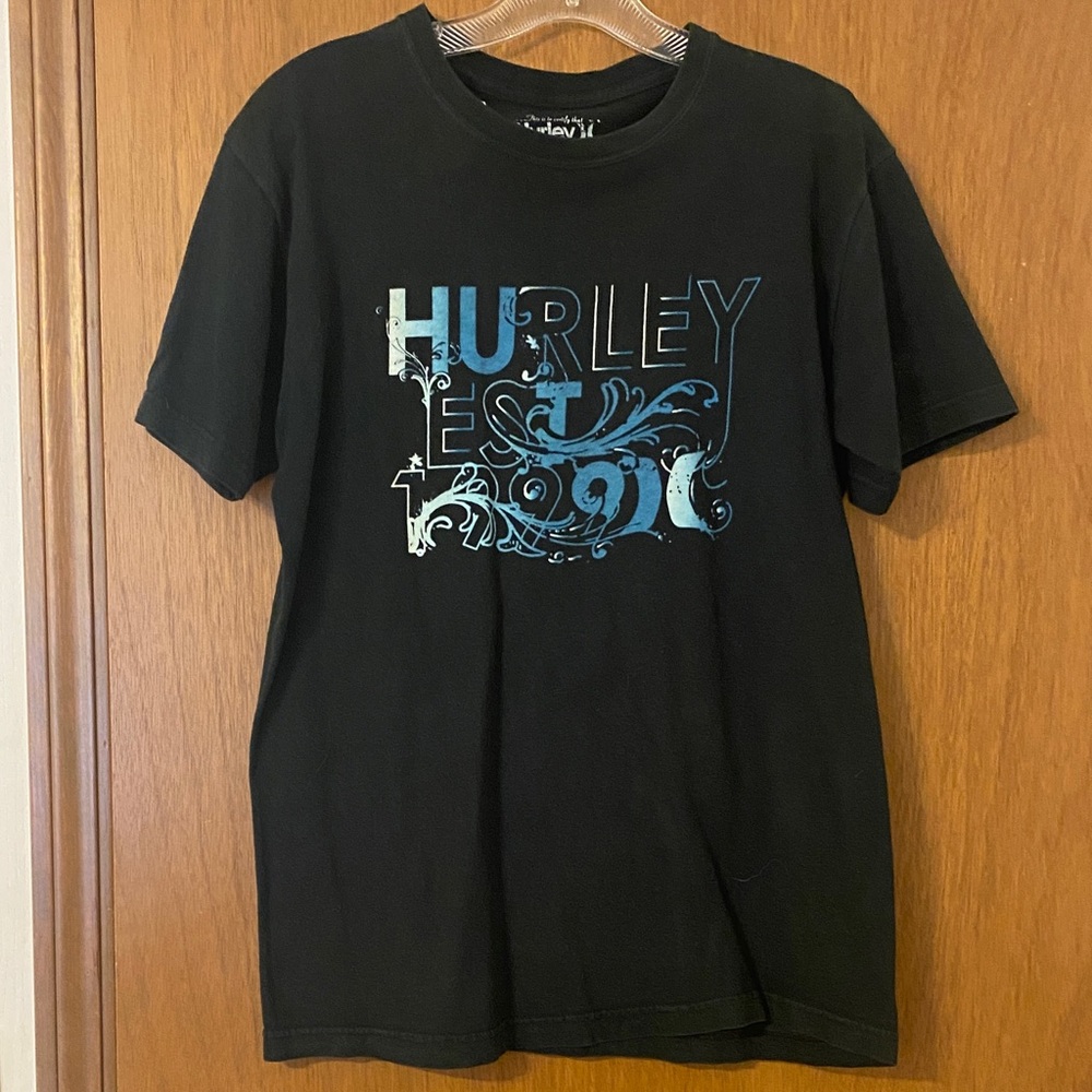Hurley Men's Black and Blue Graphic Tee